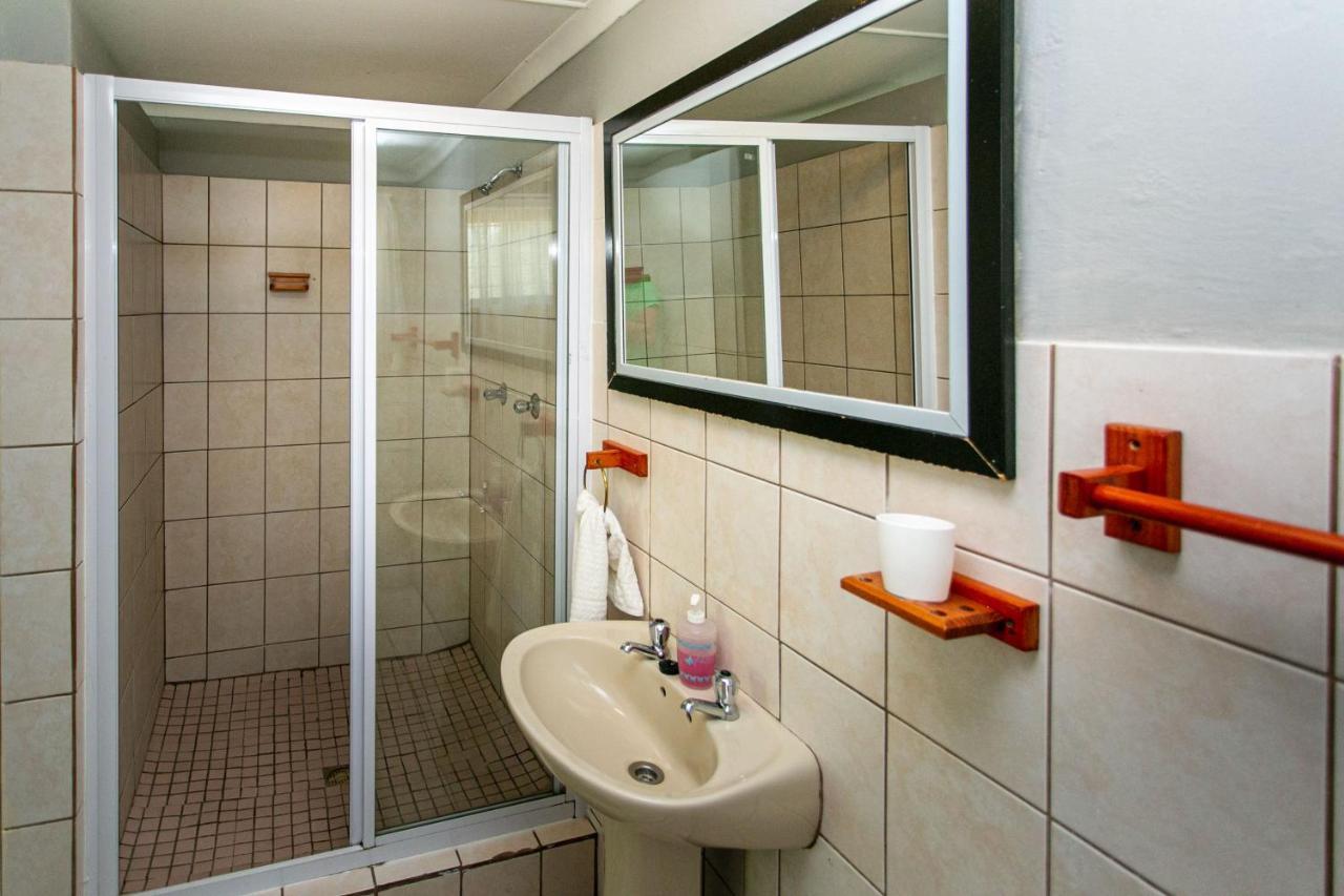 Langenhoven B&B Оудсхорн Екстериор снимка